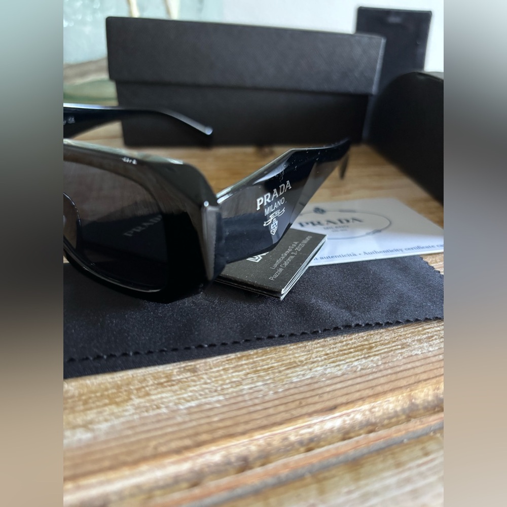 Prada Elegant Black Eyewear - Picture 2 of 6
